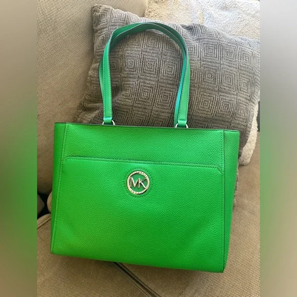 Palm Green Michael Kors Samira Large Pebbled Leather Tote Bag--"Palm Green" - Picture 1 of 8